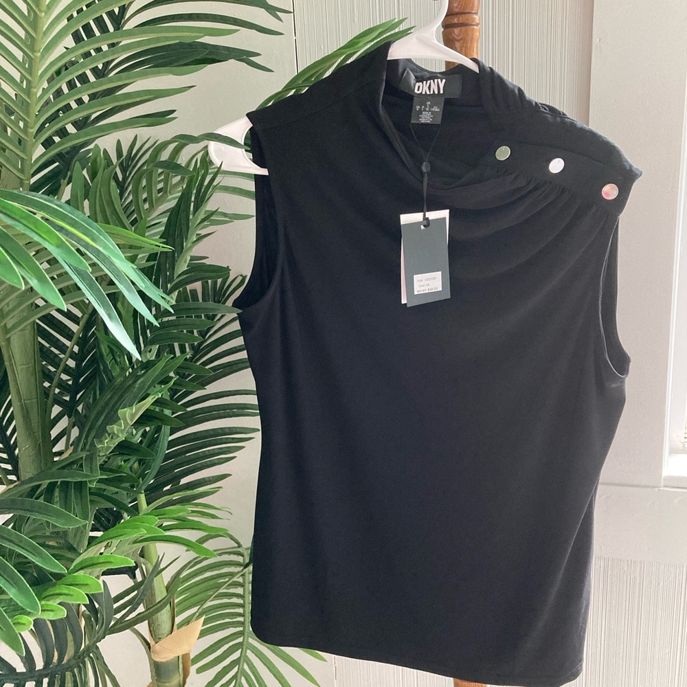 Stylish DKNY Sleeveless Top